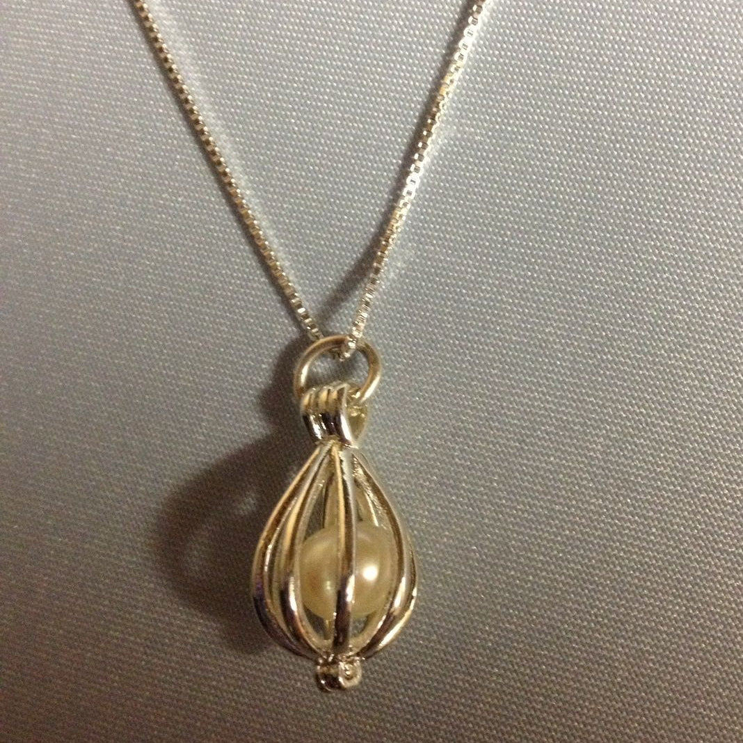 Wishing Pearl Cage Silver Necklace