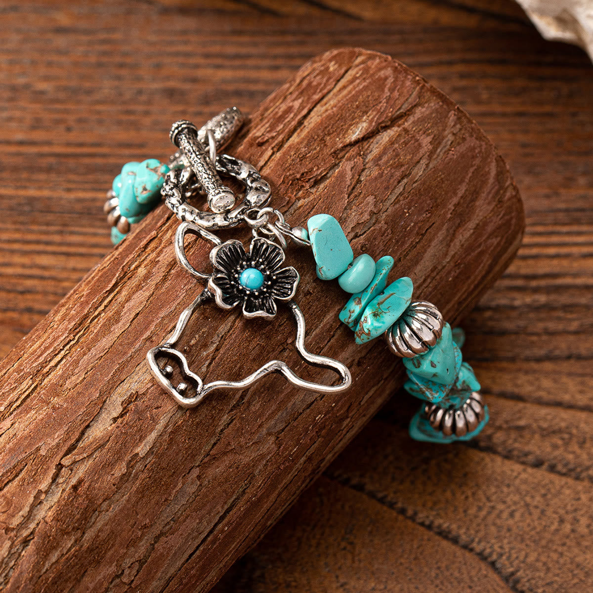Olivenorma Vintage Natural Turquoise Bull Head Pendant Bracelet