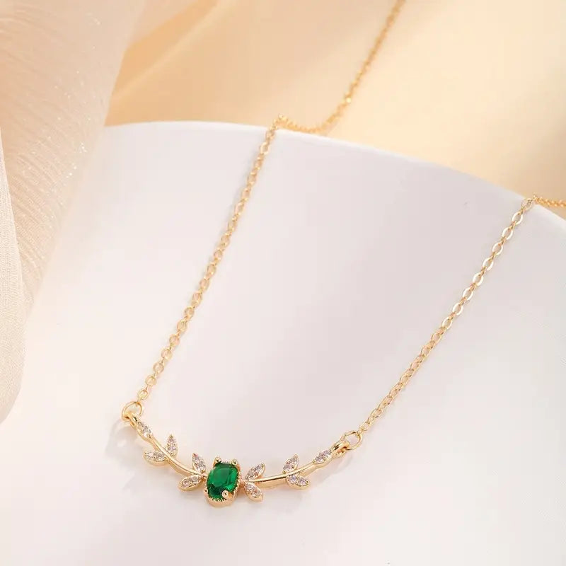 Amira's Elegance Green Necklace