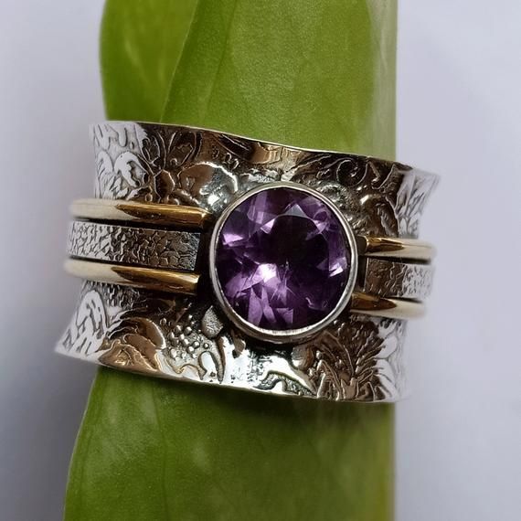 Beautiful Gold Ring with Unique Style