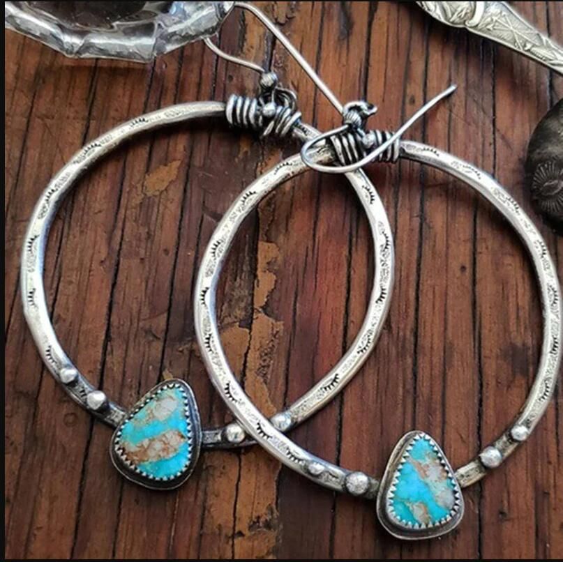 Charming Ring for Any Occasion