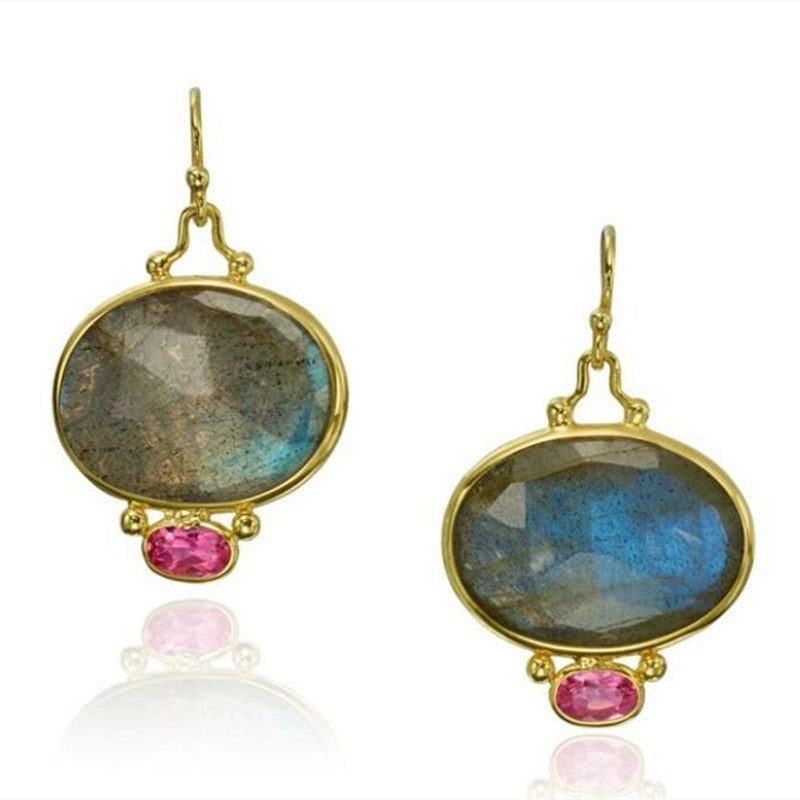 Handcrafted Earring with Timeless Charm