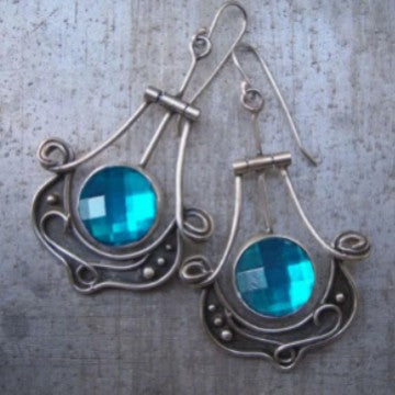 Nature-Inspired Piece for Gentle Beauty