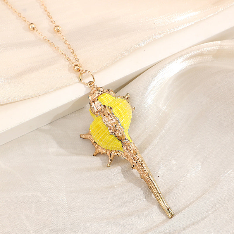 A Beautiful Necklace with Unique Style