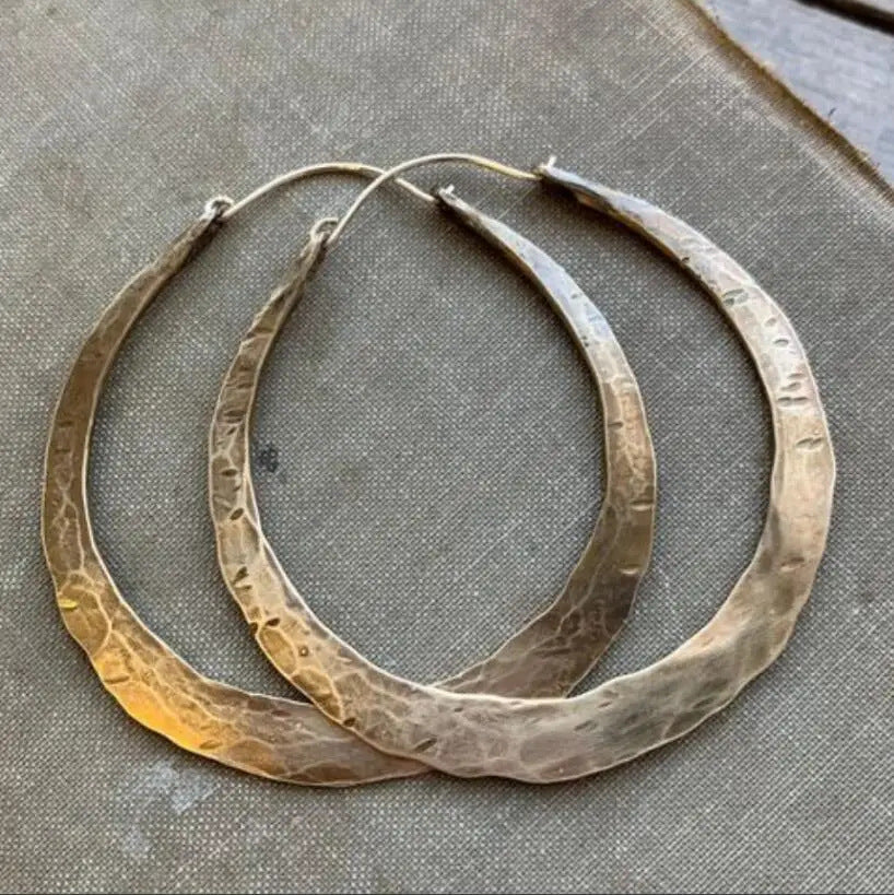 Classic Earring Crafted with Care