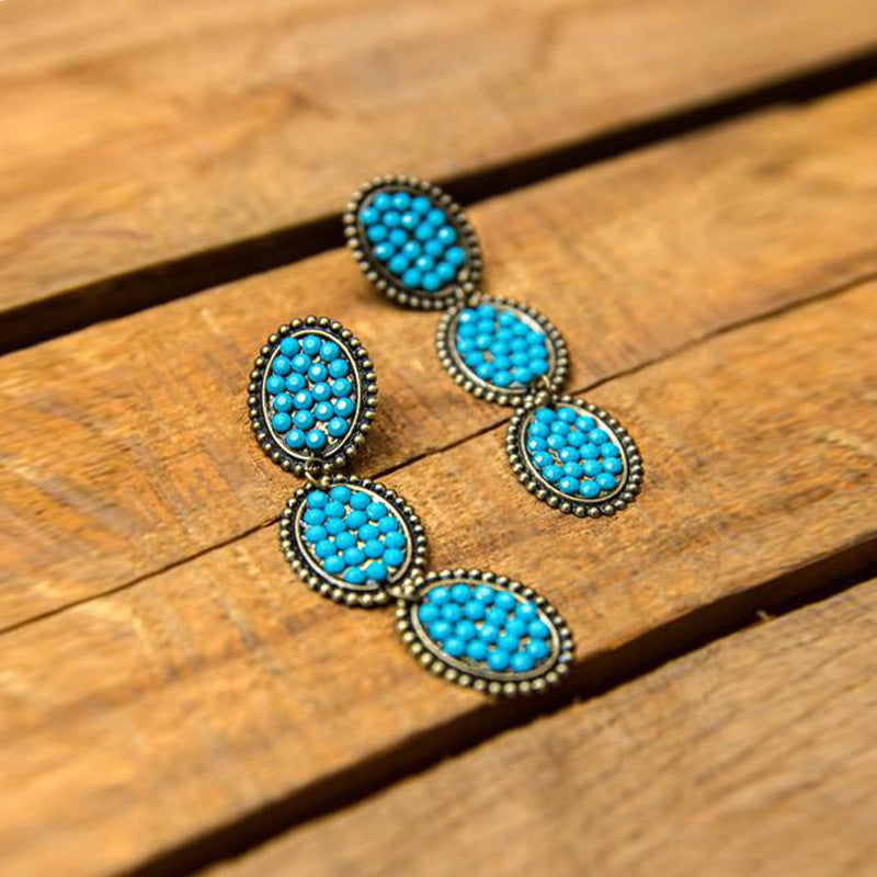 Handcrafted Earring with Timeless Charm