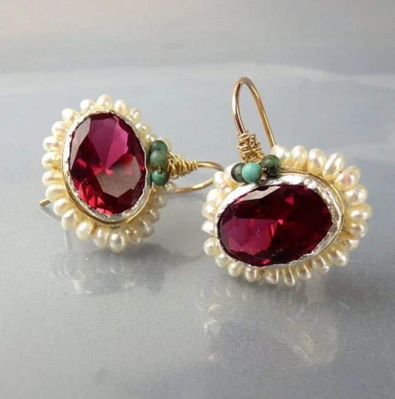 Charming Earring for Any Occasion