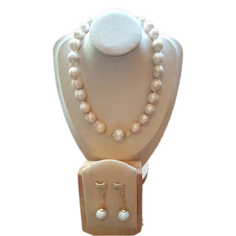 Romantic Vintage Style Necklace