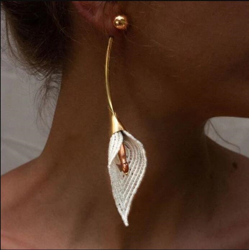 Timeless Vintage Earring