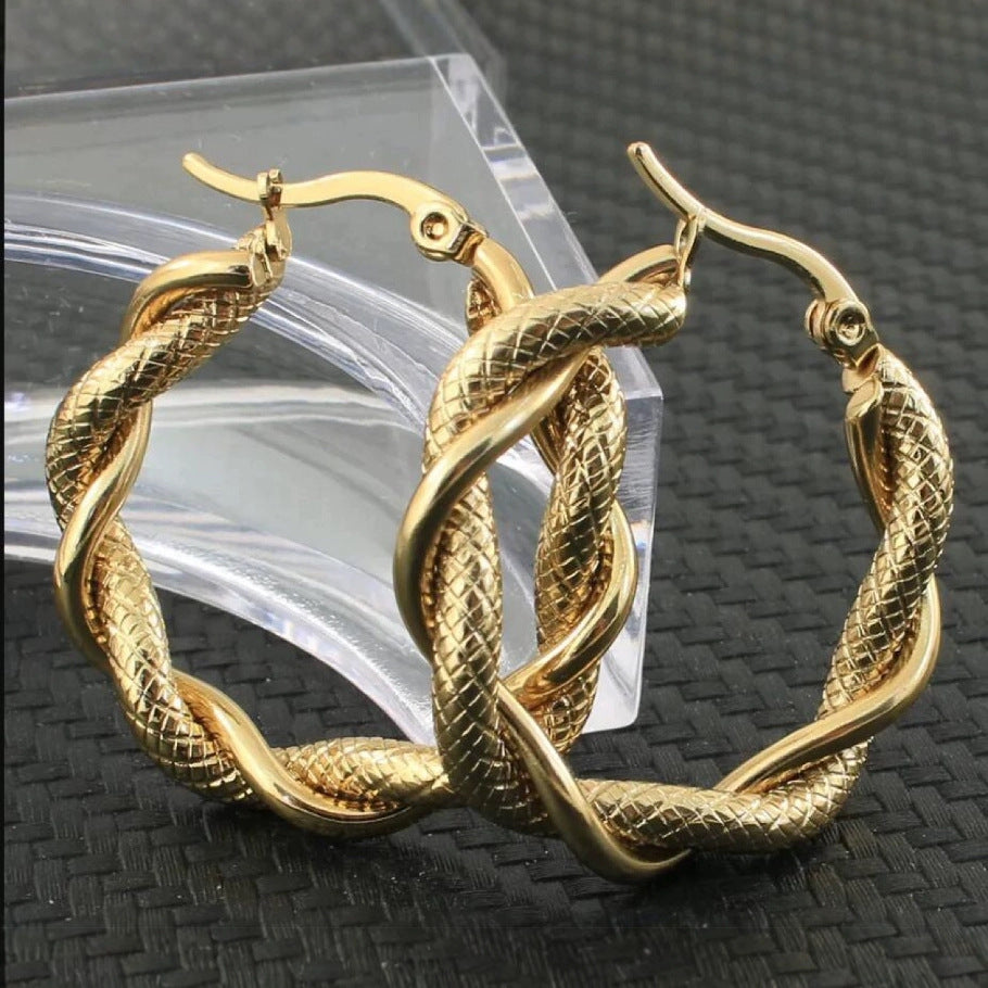 Romantic Earring for Special Moments