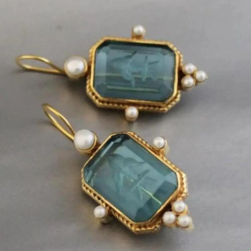 Vintage Earring for Everyday Elegance