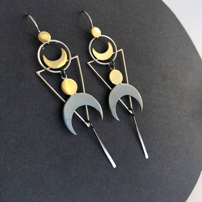Classic Earring with Timeless Appeal