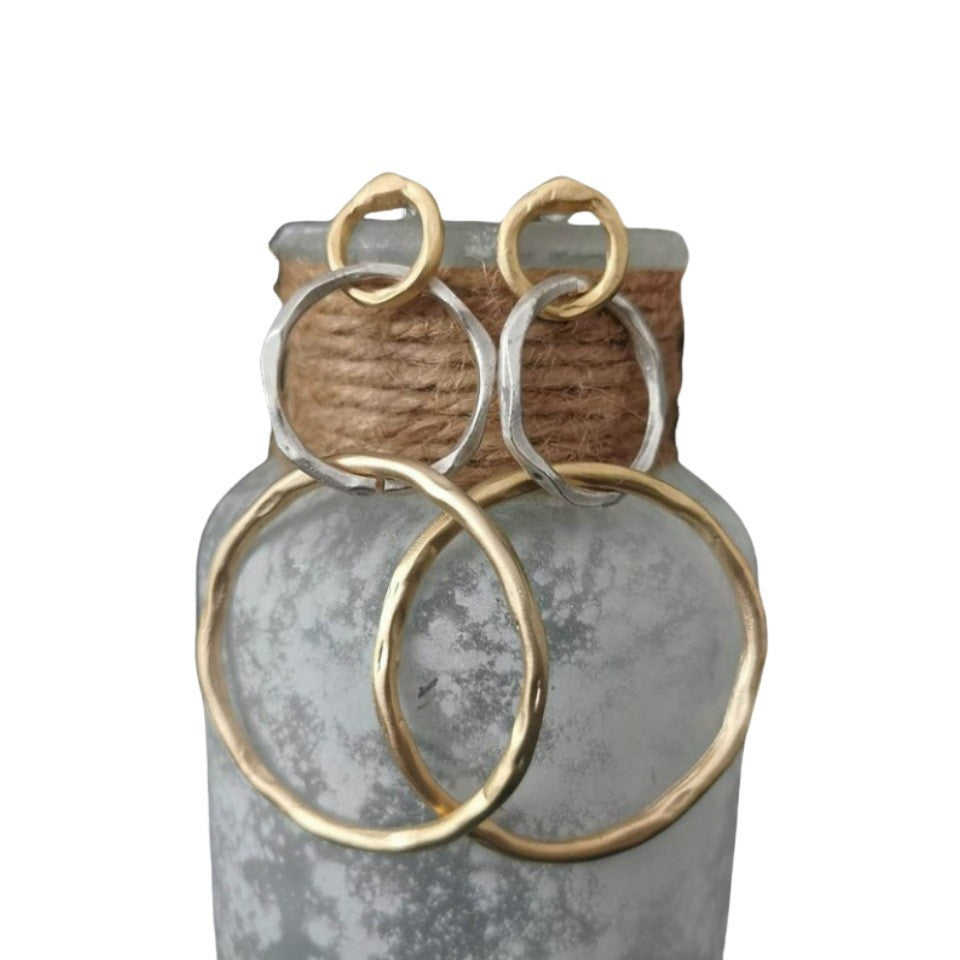 A Romantic Earring for Special Moments