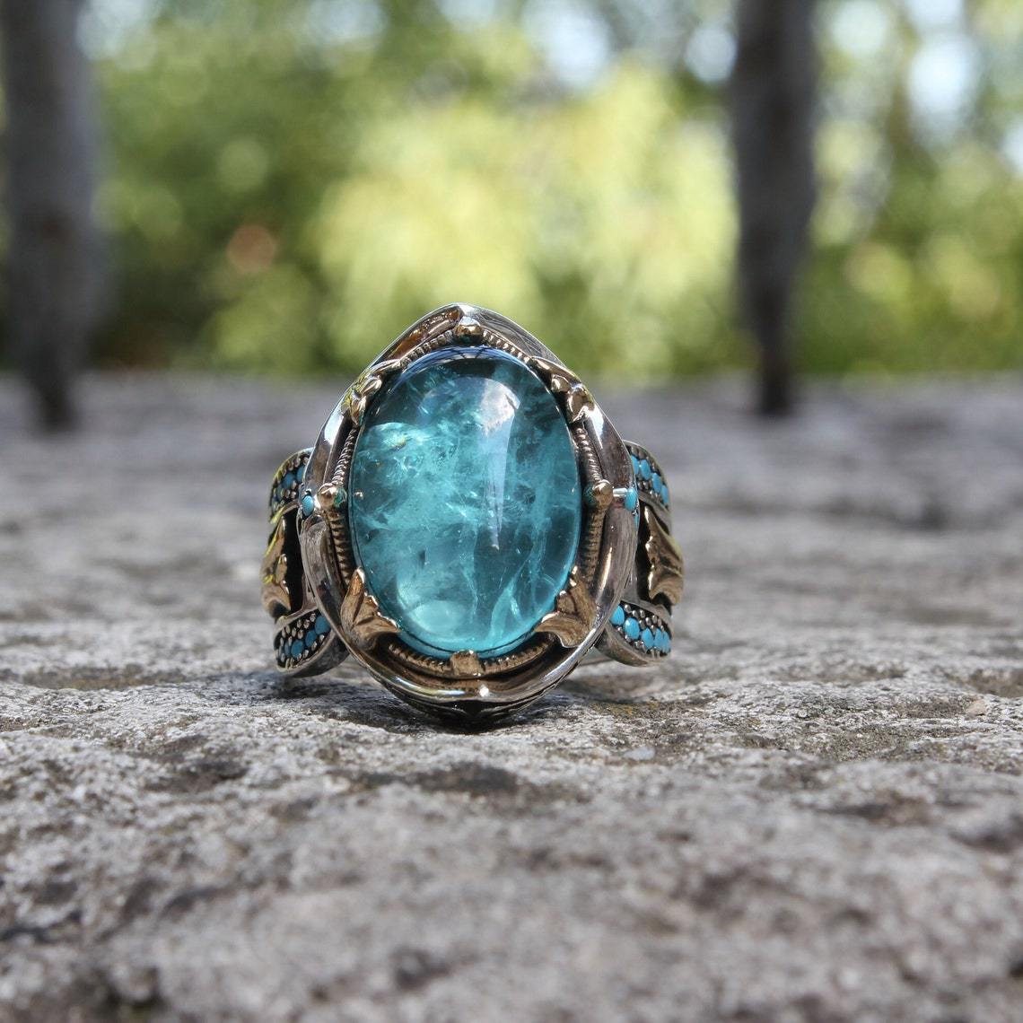 Classic Ring for a Vintage Look