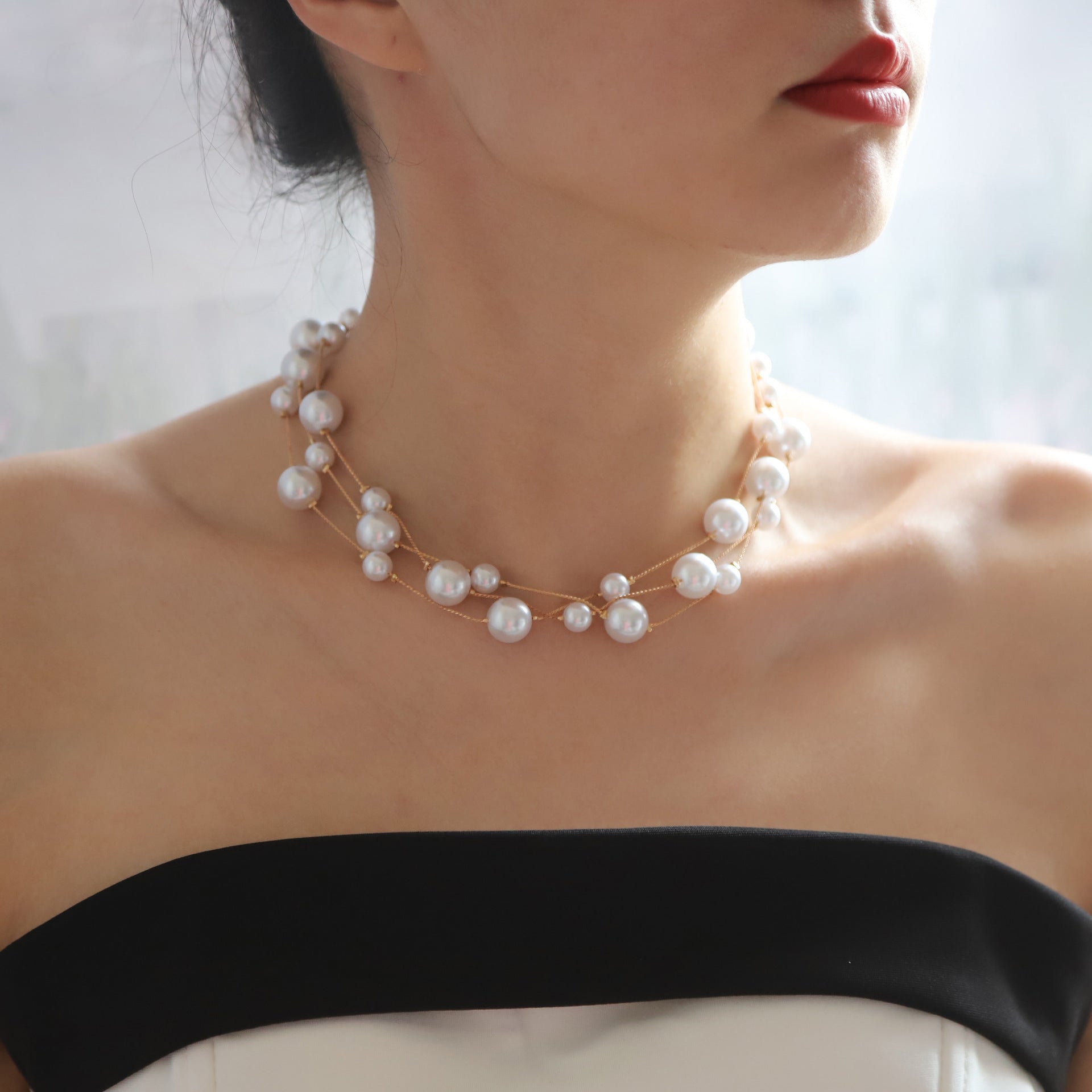 Beautiful Pearl Bracelet with Unique Style