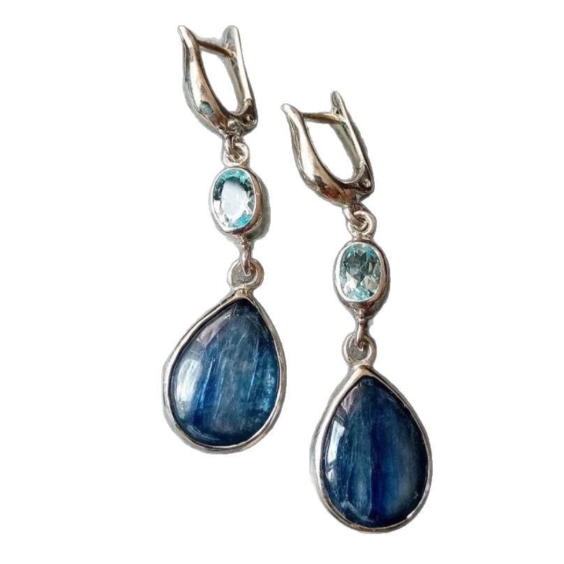 Nature-Inspired Earring for Gentle Beauty