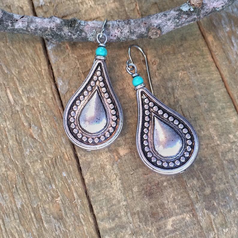 Nature-Inspired Earring for Gentle Beauty