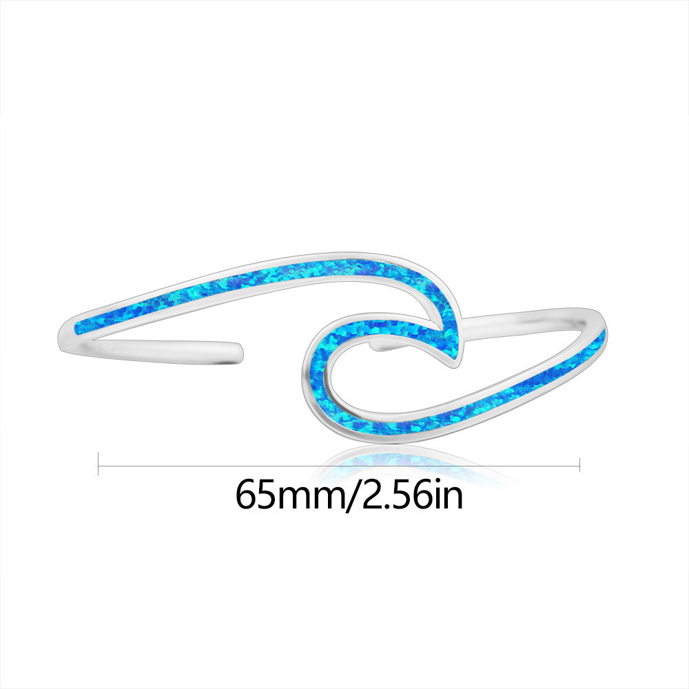 Nature-Inspired Bracelet for Gentle Beauty