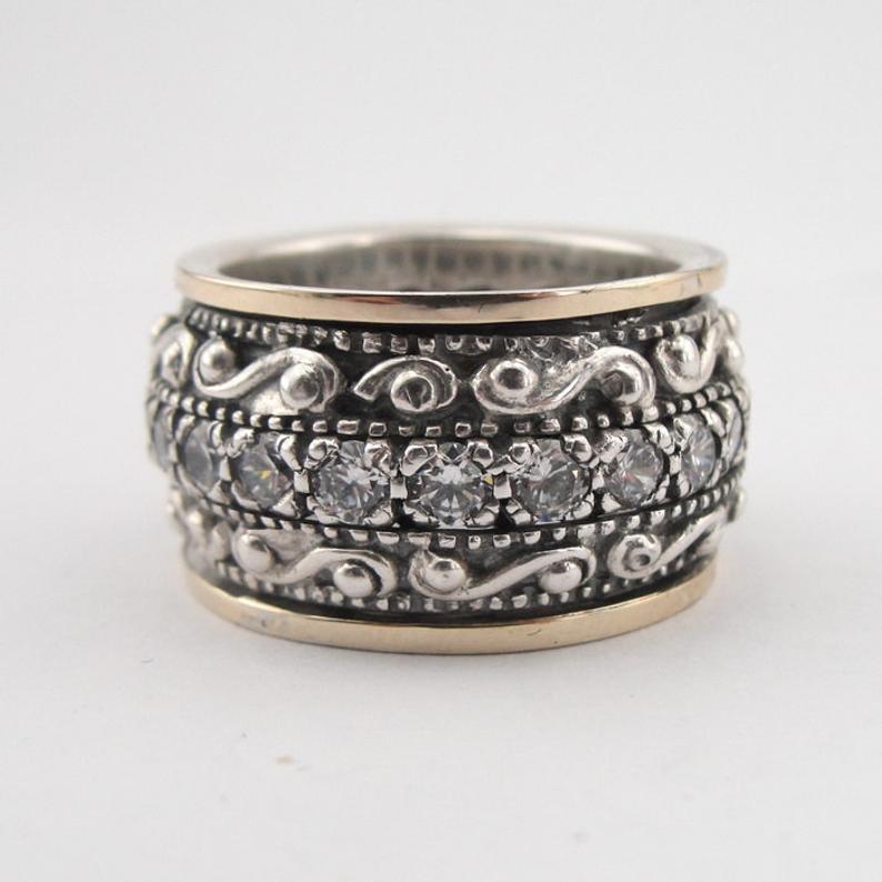 Handcrafted Ring with Timeless Charm