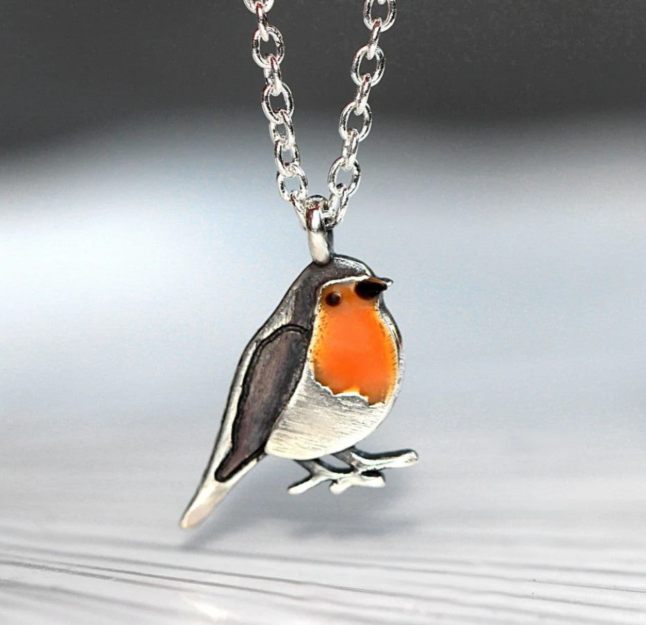 Nature-Inspired Necklace for Gentle Beauty