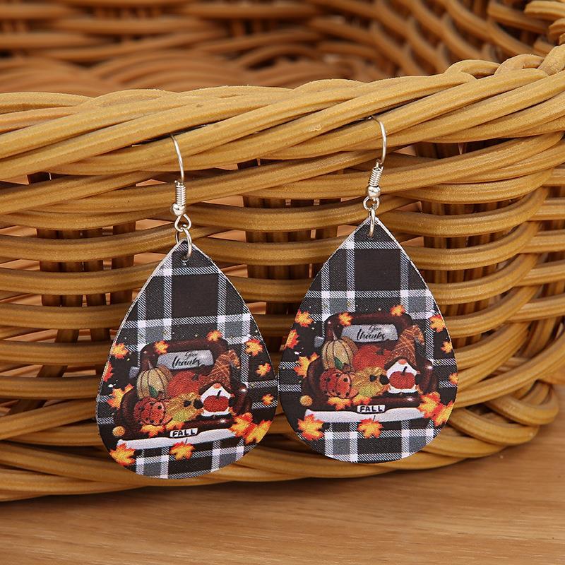 Charming Earring for Any Occasion