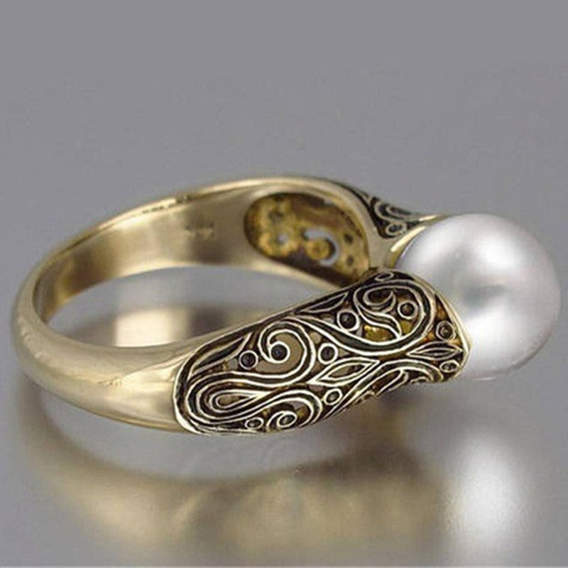 Timeless Vintage Ring