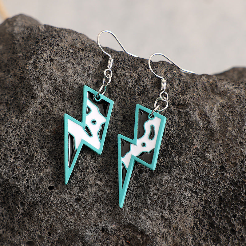 Classic Earring Crafted with Care