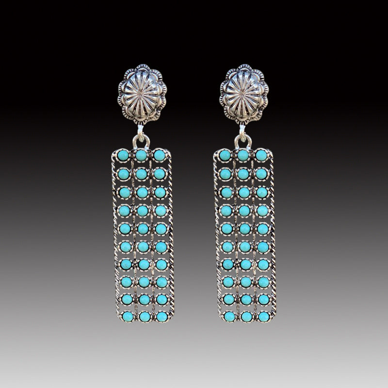 Timeless Vintage Earring