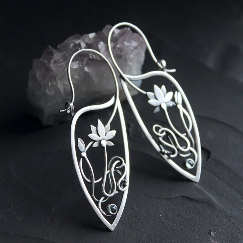 Vintage Everyday Earring