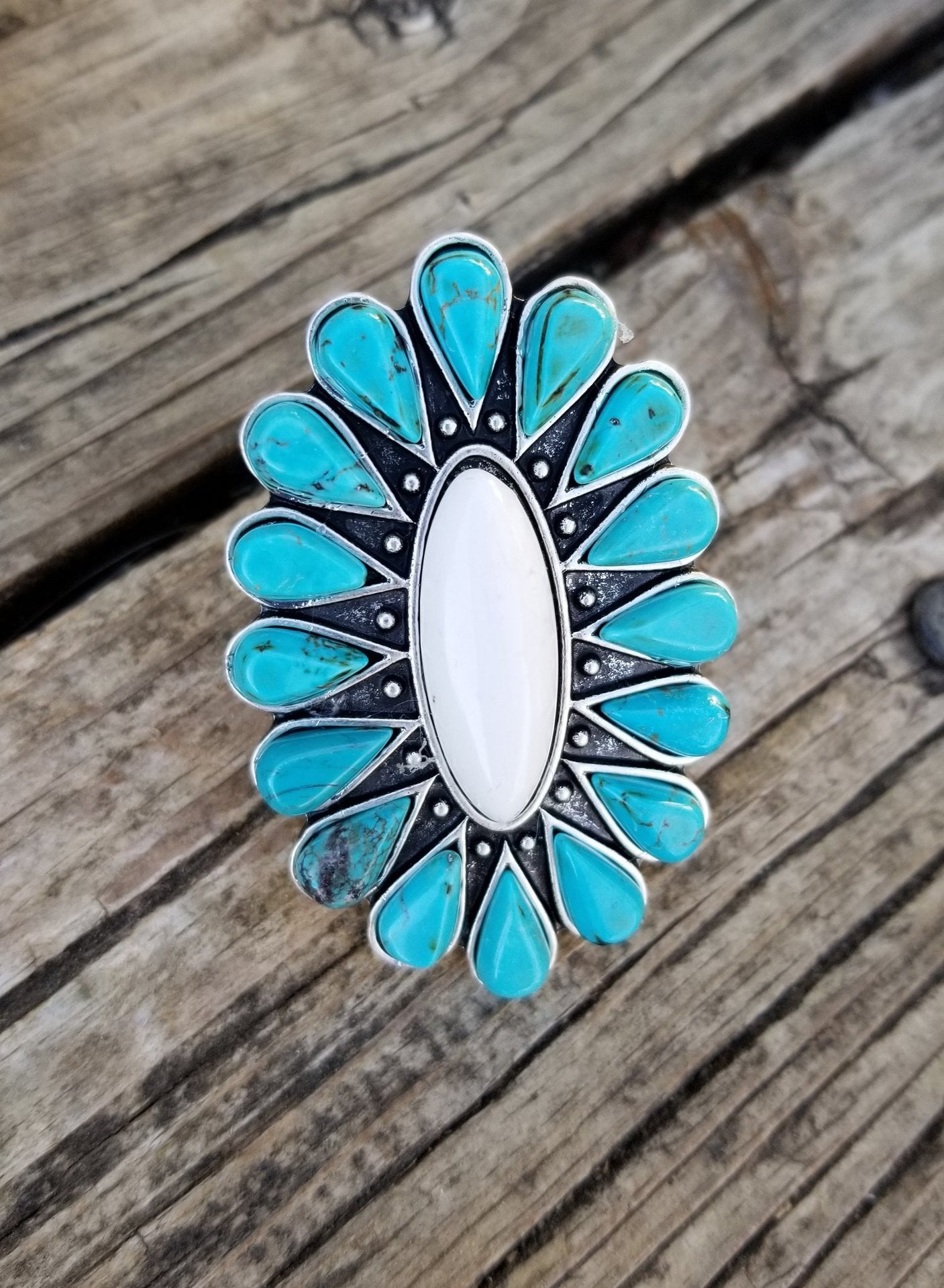 Charming Ring for Any Occasion