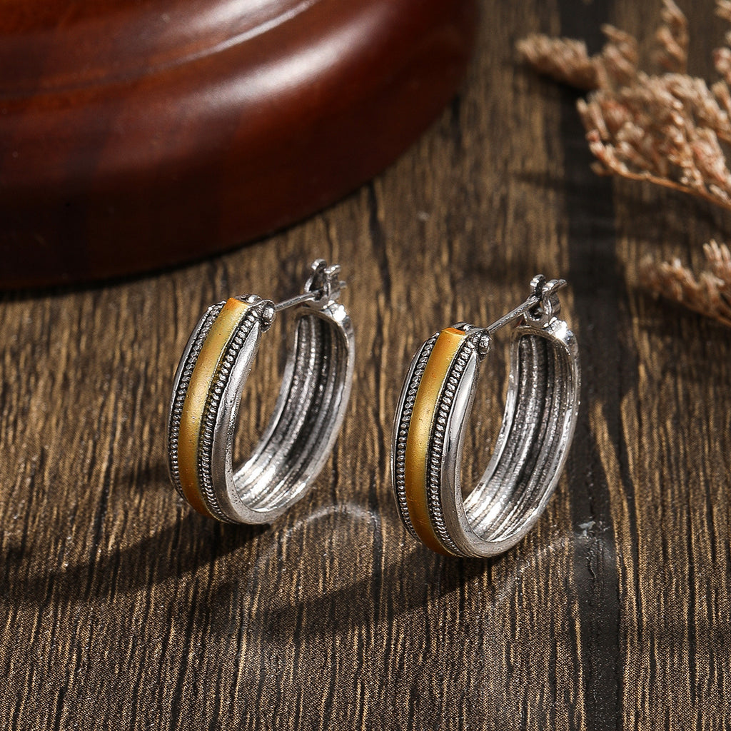 Timeless Vintage Earring